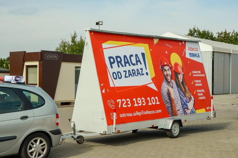 Reklama na samochodzie