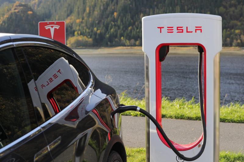 Promocje Tesla ładowanie