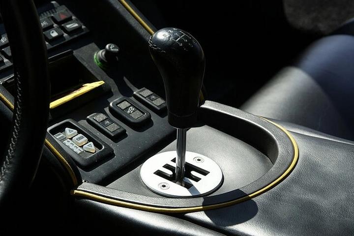 Hałasy i wibracje w skrzyni biegów