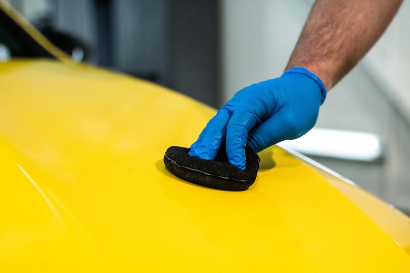 Koszty woskowania samochodu