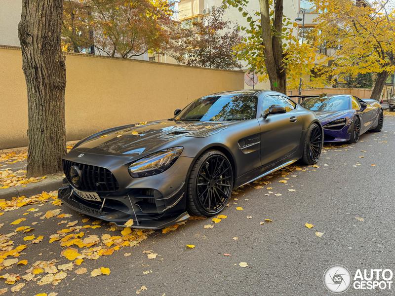 Mercedes AMG GTR Pro