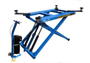 Przewodnik po budowie podnośnika nożycowego – jak uniknąć kosztownych pomyłek?