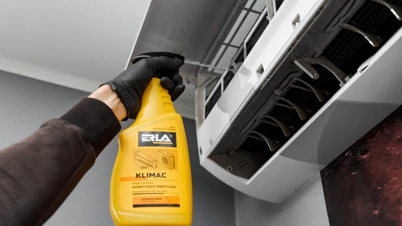 Usuwanie nieprzyjemnych zapachów w aucie