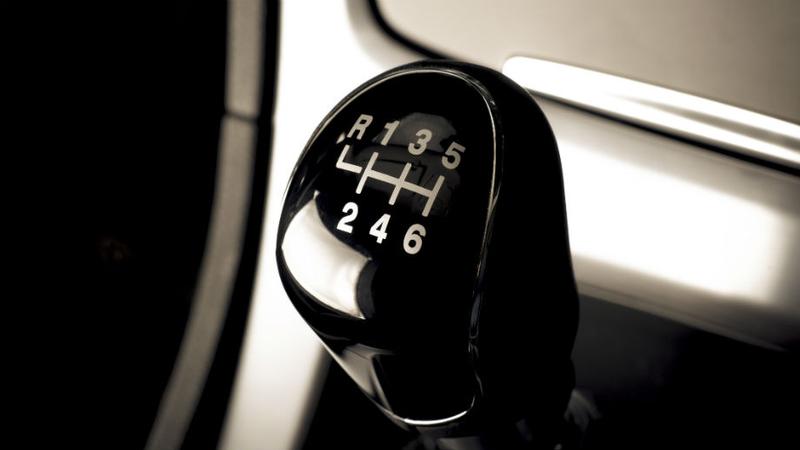 Usterki automatycznej skrzyni biegów: Co psuje się najczęściej i jak je rozpoznać?