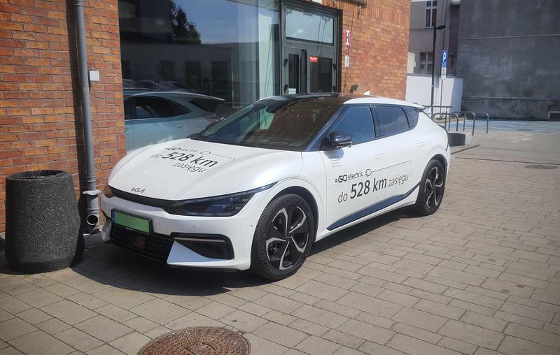 Porównanie samochodów elektrycznych