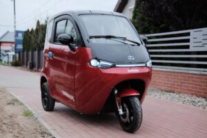 Czy nowy samochód to dobry wybór? Odkryj wady, korzyści i koszty, które musisz znać