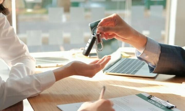 Analiza kosztów i korzyści zakupu auta